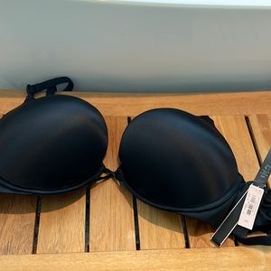 NWT Victoria’s Secret bombshell bra 34d